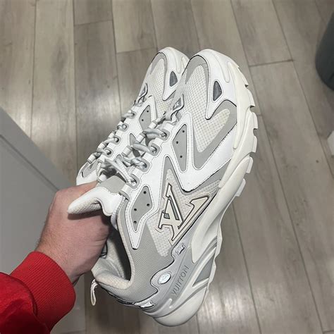 louis vuitton tactic runner